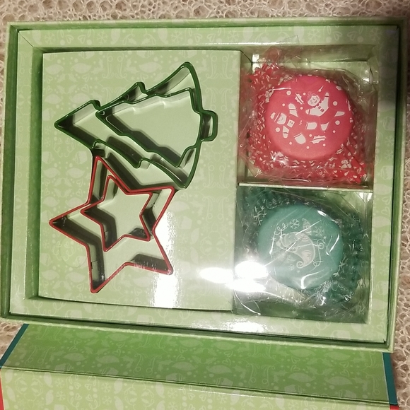 Christmas Baking Kit - Picture 2 of 6